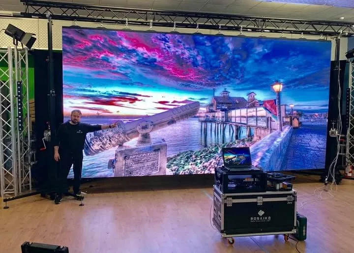 AydrA - Mosaiko ledwall, 2018