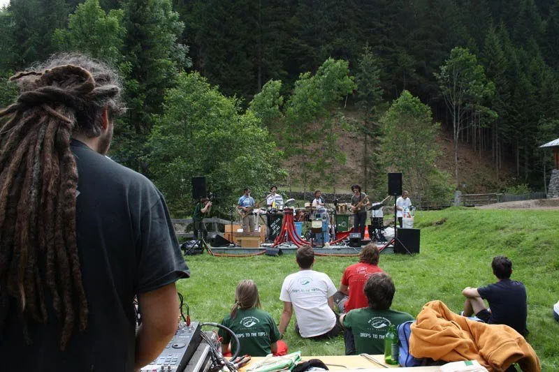 AydrA - Riciclato Circo Musicale live