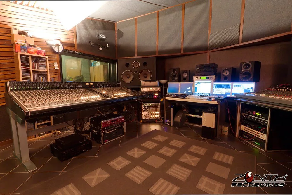 AydrA - Zenith Studios Lucca