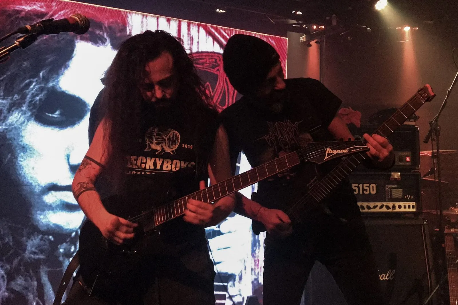 AydrA live